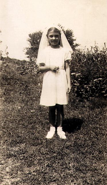 40E MARGIE FIRST COMMUNION, IN-TOWN APPAMATOX