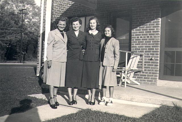 93 4 GIRLS, FALLS CHURCH VA, 1948-49
